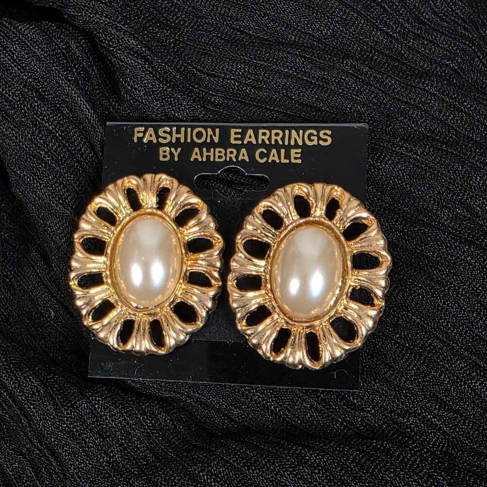 Vintage 80s Faux Pearl Clip On Earrings Gold Tone Statement Jewelry